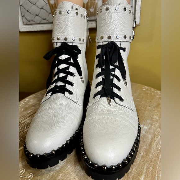 NWOT 💠 Sam Edelman “Jennifer” Combat-Moto Boots in Off-White Leather Size 9 - Picture 4 of 15